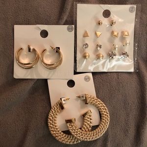 NWT. Forever 21 earrings